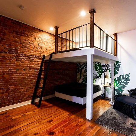 The Two Story Loft Lägenhet Springfield Exteriör bild