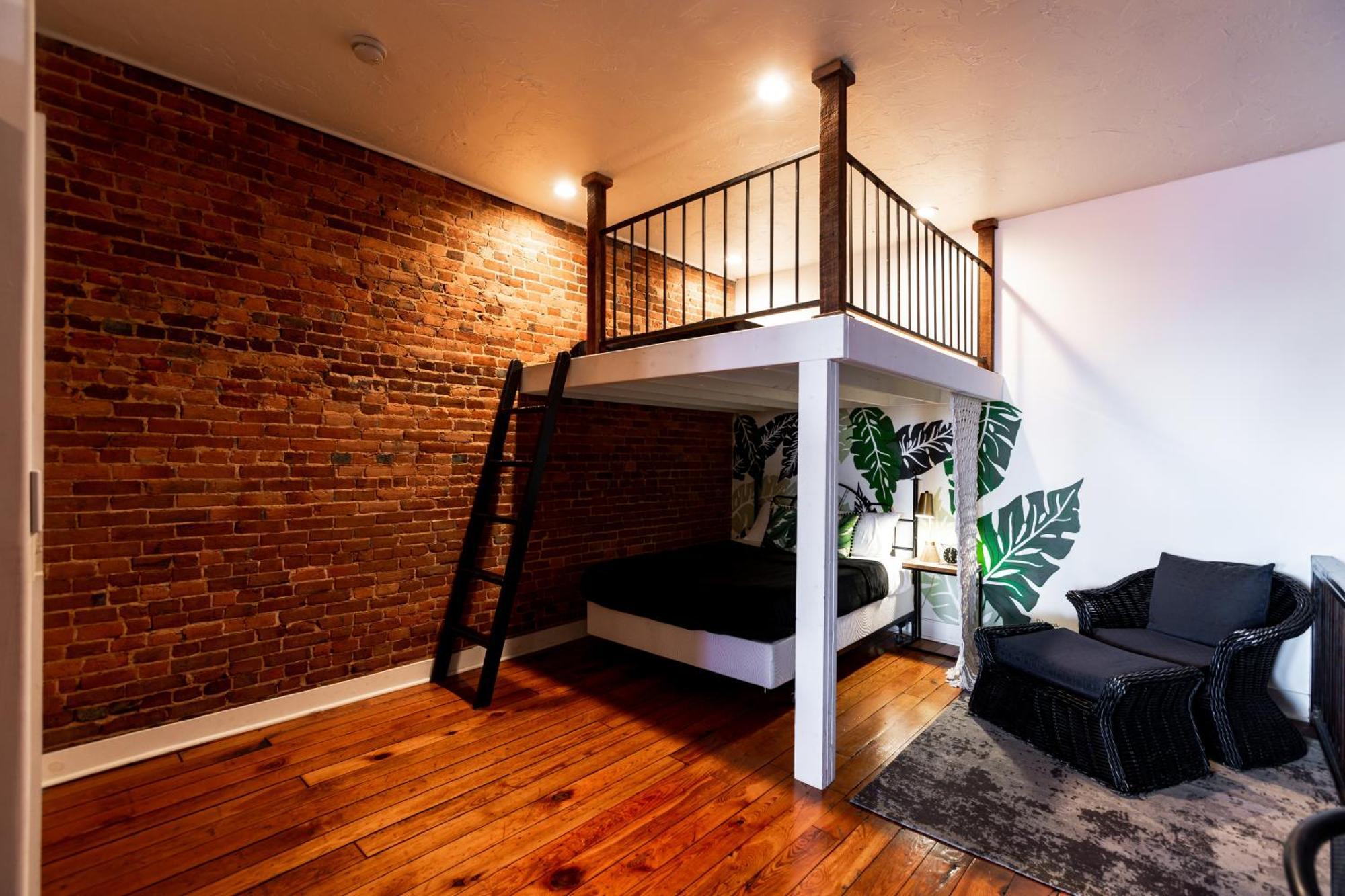 The Two Story Loft Lägenhet Springfield Exteriör bild